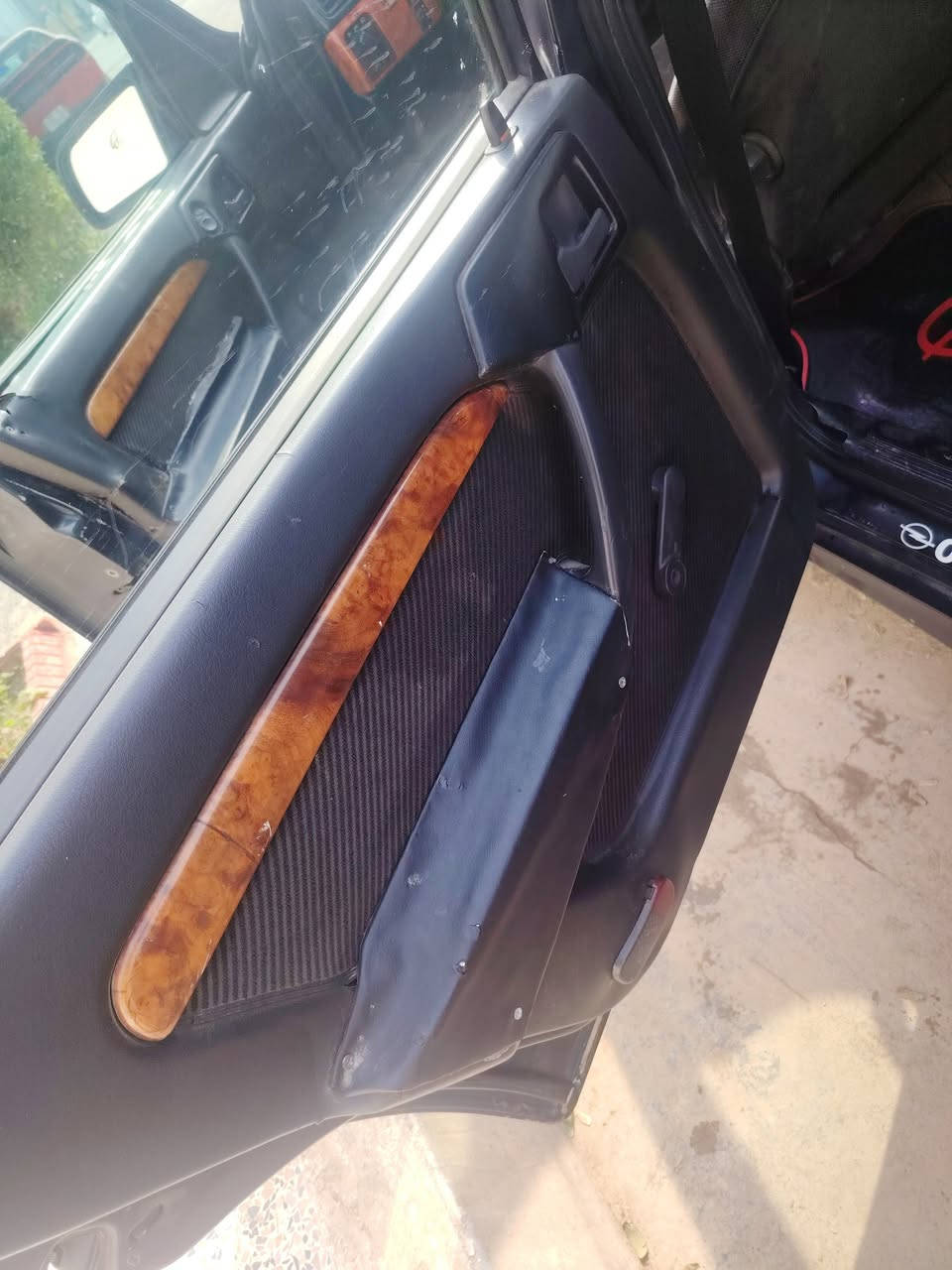 كركوك
سلام عليكم فكترا للبيع موديل 1991

محرك 20

ABS

سقف سلايت

كير محرك شرط

مصبوغه جماليه

رقم كركوك سنويه جديد  لحد2030 

دفتر بانزين
كهرباىيات كله شغال

مكان السياره كركوك

***********
