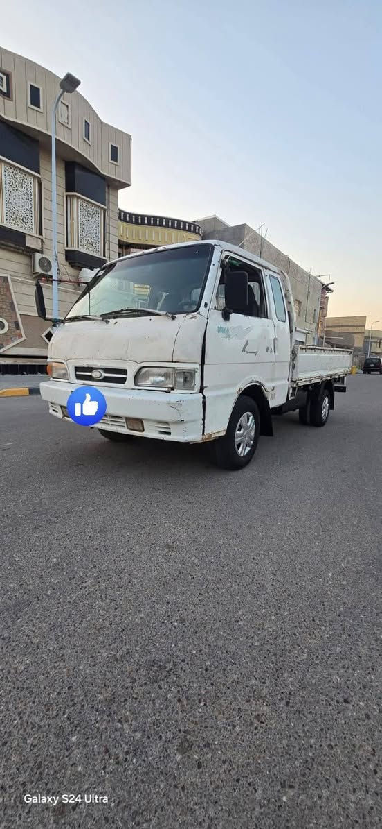 سلام عليكم 
كيه بنكو موديل((1996))رقم بصره تحويل مباشر شاصي رقم شاصي كفاله مكينه كير حداديه طخم تاير كهربايات كله شغاله داخل جديد مكان بصره سعره((28)) وبيه مجال ((***********))((***********))
