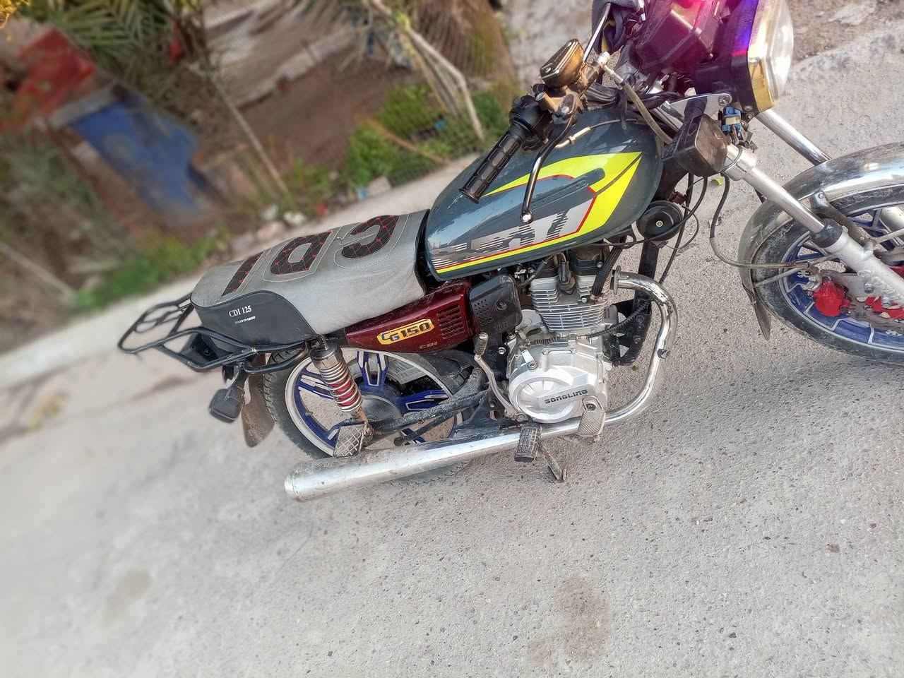 سلام عليكم دراجه سعر 650 وبيه مجال مكان بغداد مدينة صدر ***********
