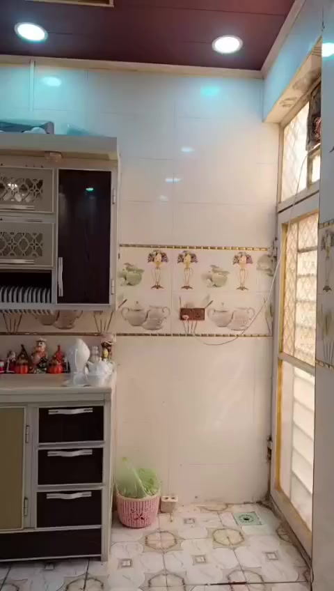 سلام عليكم كاونتر للبيع مرمر شغله درجه اوله بس غيرنه مكانه ميصير ب مطبخ جبير سعره 500
مو شراي لتعبني وتعبك ماعليكم ب سبزي ع طباخ 😁***********
