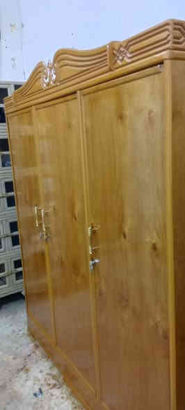 سلام عليكم كنتور 3 باب تزكام نضيف وجي صاج 5 ملم لـ وجي جديد الداخل مستعمل تزكام السعر 225 و بيه مجال عنوان نجف مقابل قريه الغدير شارع المطحنه ***********
