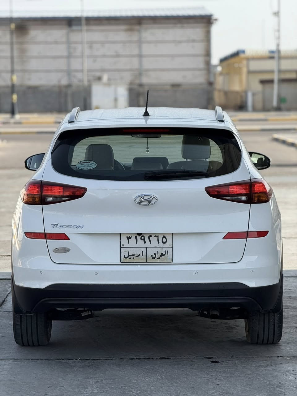 السلام عليكم
توسان 2020 خليجي رقم اربيل منتهية باسم شركة
كفاله عامه من كلشي
لا شخوط ولا طخات و لا بارد كفاله حتى الدعاميات
ماشية 62 الف كيلو حقيقي
حداديه و تبريد وتخم تاير بلكارتون
السياره جديده وعلى ايد وحده ماخذهة زيرو
فول مواصفات 1/1 عدى البانوراما
السعر 190 وبيها مجال بسيط للشراي 
للاستفسار *********** 
مكاني بصرة شارع الوفود دويد
