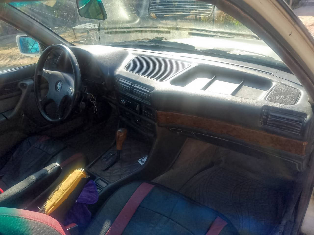 بي ام 735  رقم ديالئ دولي جديد مديل 91
صدر جديد تبريد شغال تخم تاير جديد كير محرك حالة جيدة كهربائيات  كاملة بيع او مروس مكان بغداد تاجي


**إذا كنت صاحب هذا الإعلان وتريد حذفه لأي سبب، رجاءا أرسل رسالة إلى الدعم الفني**