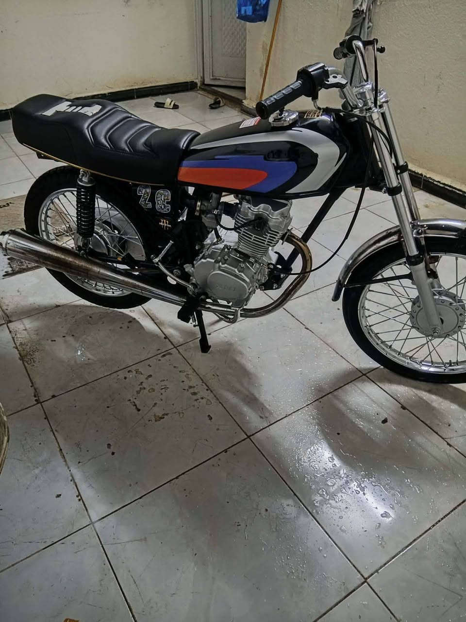 دراجه نامه نضيفه تعميره جديده مكينه نضيفه السعر 450او بيه مجال شراي الخاص مفتوح


**إذا كنت صاحب هذا الإعلان وتريد حذفه لأي سبب، رجاءا أرسل رسالة إلى الدعم الفني**