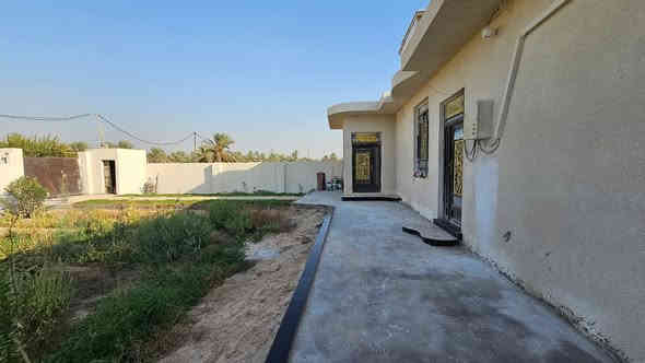 بيت للبيع في كربلاء💯 اناصاحب البيت مباشر 
✅️بيت للبيع مساحة 400 م
واقع حال 500 م واجهة 20 م 
تحت البناء 200 م بناء طابوق 

✅️متوفرة كافة الخدمات
تبليط، ماء، كهرباء، مدارس
طابو سند 25 إقرار محكمة 

✅️الموقع كربلاء - منطقة الجذار 
شارع نجف كربلاء عمود 1140
يبعد من مركز مدينة كربلاء 10 كم 

💰السعر 65 مليون  عقاري كربلاء 

📞 إتصل الآن:  ***********
***********
انا صاحب البيت مباشر علما يرهم مراوس
