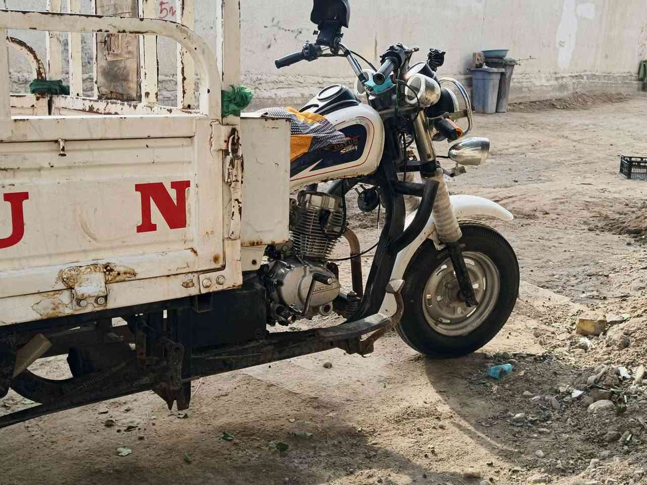 ستوته ديوان موديل ١٩اوراق نضيفه كل شي شغال بيها كهربايات سلف ماعوزه شي رقم بي واتساب ***********علق وراسلك
