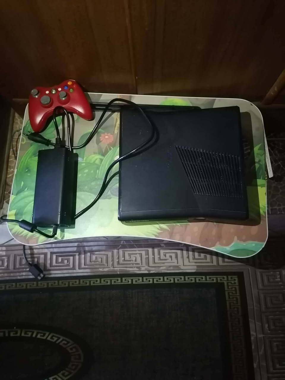 اكس بوكس 360 استخدام قليل مهكر مثل ماموضح بالصور بي 50لعبة ب100بي مجال بسيط
***********
