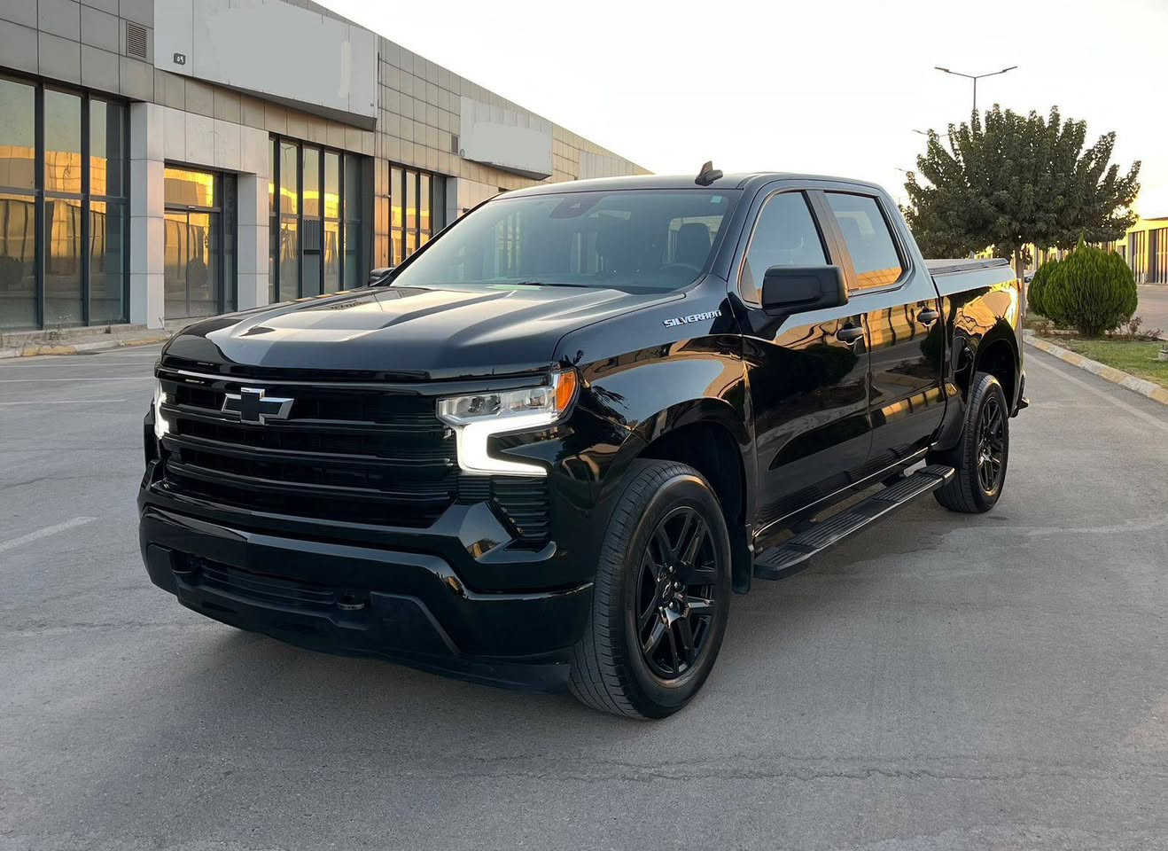 شۆڤلیت سلڤیرادۆ  2023 مواسەفات 
Custom 4 x 2 تاك ئه كسل
٤ بستون ٢.٧ توربو
٣٥ ههزار ميل روّشتوه
ا پارجهى بوياخ و پارجهيهك كهميّك ساردى ههيه
پيش و يشتى كهپسه و بىّ ئيّرباكه
1GCPABEK1PZ224613 شانصي
لايته كانى بيلادى شهريكه كَوّراوه به
LED و زينون

سعر لە کۆمێنت داوابکە ڕاستەخۆ بۆت دیت 📩 

كيّرٍ ومه كينه كاراباى وههموو شتيّكى به شهرت
زماره كاتى و به شه رتى رهقهم
سليّماني

ژمارەی خاوەنی 
***********
