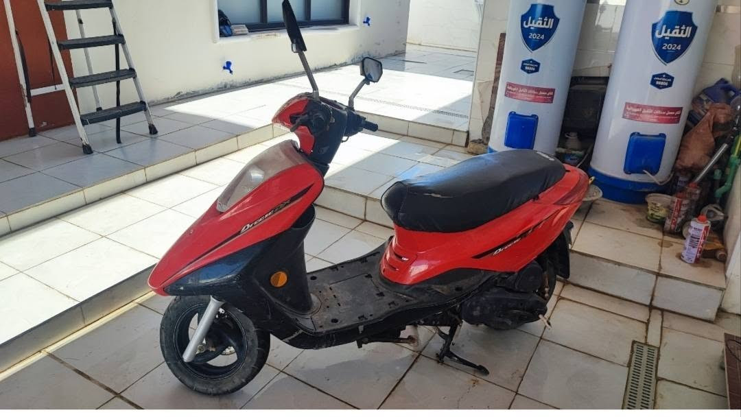 دراجه بريز    للبيع دراجه رهيبه وعطلاتها قليله جداً  واتكدر تسئل عليها السعر 225وبيها مجال قليل كلش  متوازي على بيعتها عنواني بابل القاسم ع. 
***********
