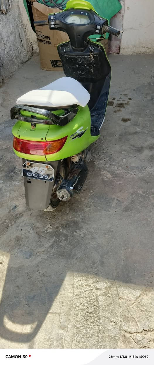 سلام عليكم فراشه سلف هندر كلهه جديد كهربايات كلهه شغاله مكاني شارع 80  السعر 350 بيهه مجال 
***********
