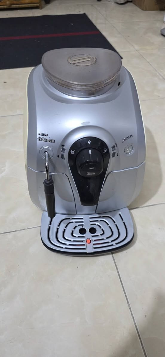 بسم الله وعلى بركه الله
تتوفر مكائن القهوه دولچي كوستو ونسبرسو بحاله جيده جدآ ونضافه 90 ٪ باله كويتي مكاني البصره
 يتوفر توصيل لجميع المحافظات
للاستفسار مراسله الصفحه او الاتصال عالوتساب ***********
