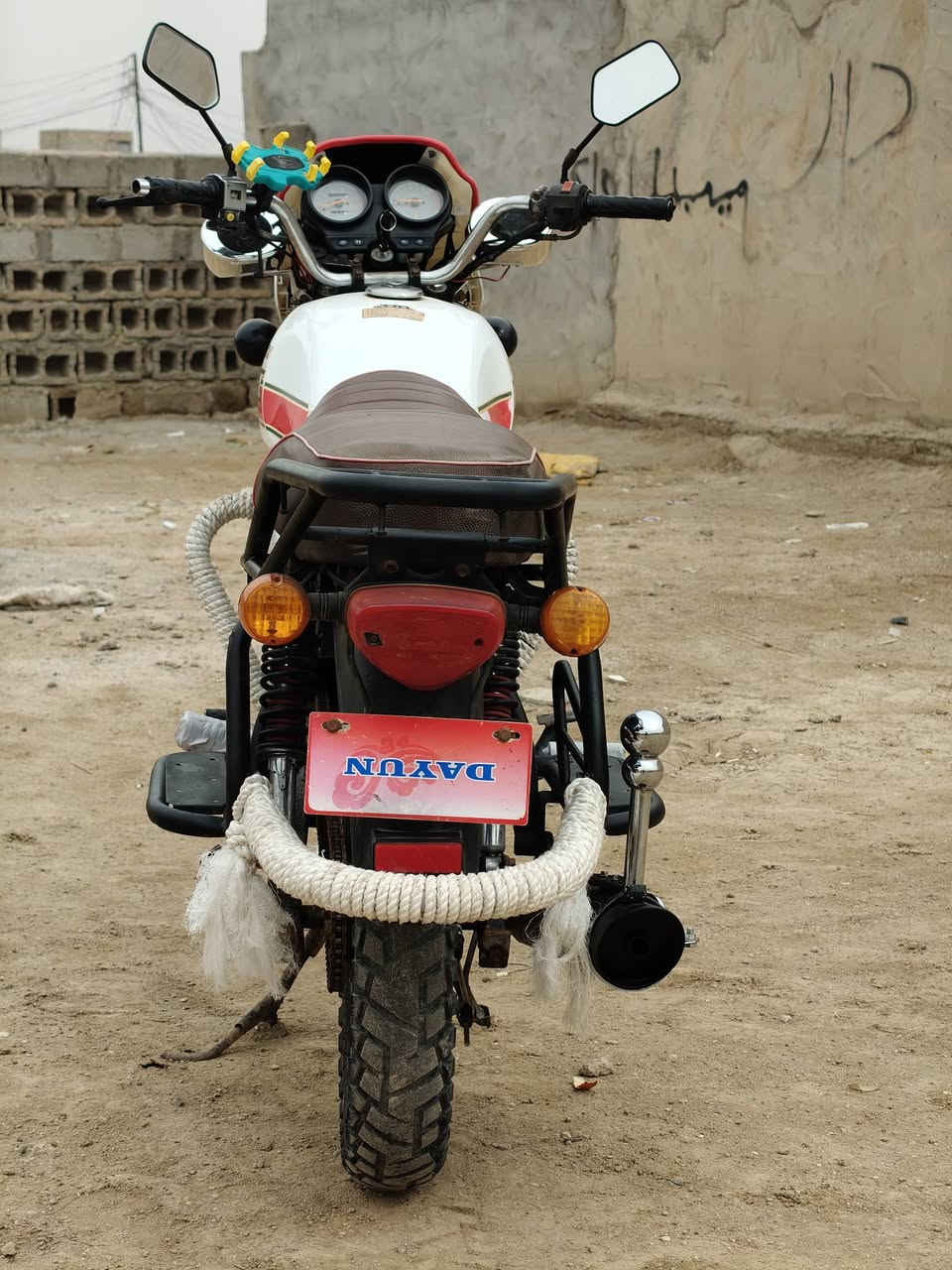 دراجه دايون 2021 للبيع جاهزه ونضيفه لسعر مليون  200وبيه مجال  المكان الدوايه ***********
