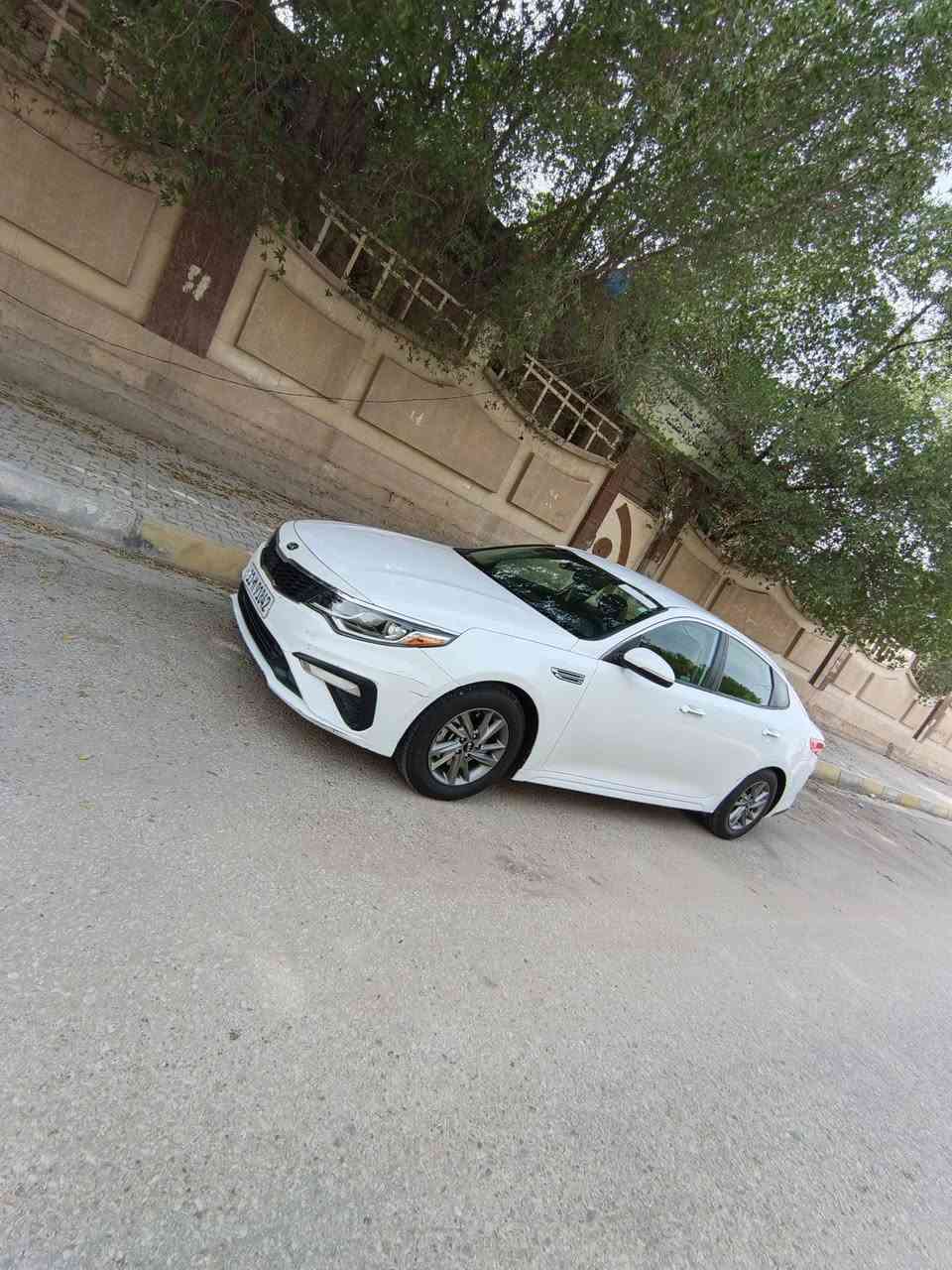 السلام عليكم اوبتيما 2019 أمريكي حادث الجاملغ و الباب الخلفي صبغ بدون دواخل بدون ايرباق شرط رقم بغداد بسمي الدولي سنويا وفحص كل جديد سيارة جاهزة مكينه كير حدادي تخم تاير  مواصفات شاشه كاميرا دواره شاير بالمري حساس رادارات 
مكينه 2400 المرغوب ملاحظة مكينه كير ما مفتوحات على وضع الشركه ماشيه118 العنوان كربلاء السعر128وبيهامجال 
***********
