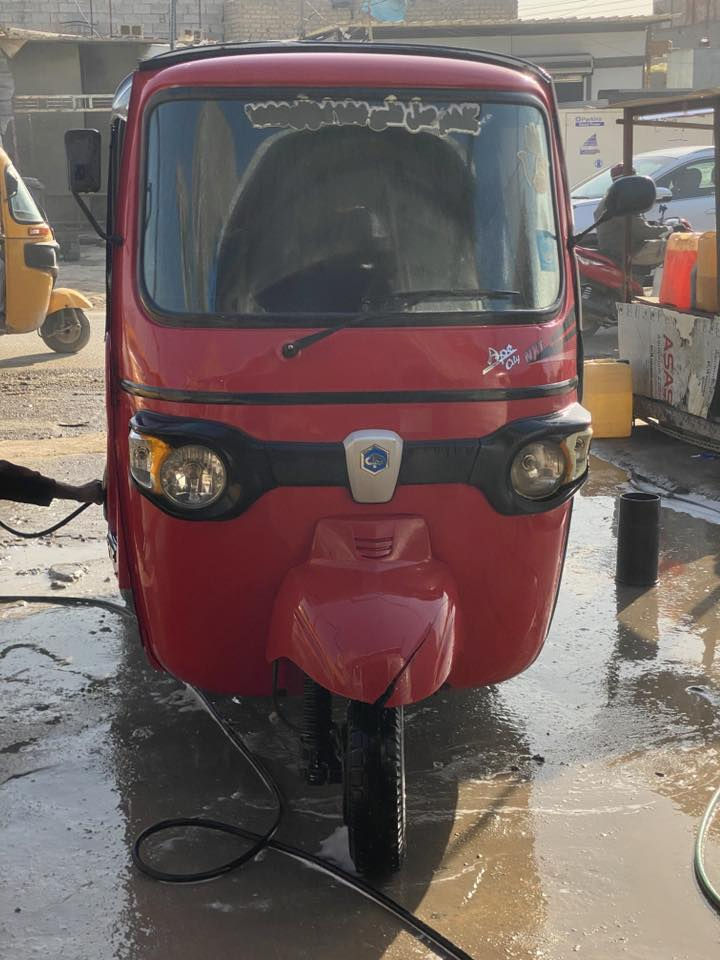 سلام عليكم تكتك بياجو أوراق 7مكينه خير من الله بيه النمره الثالث يفلت  فقط كهربائيات شغاله مكاني بغداد 
السعر 2700 وبيه مجال ***********
