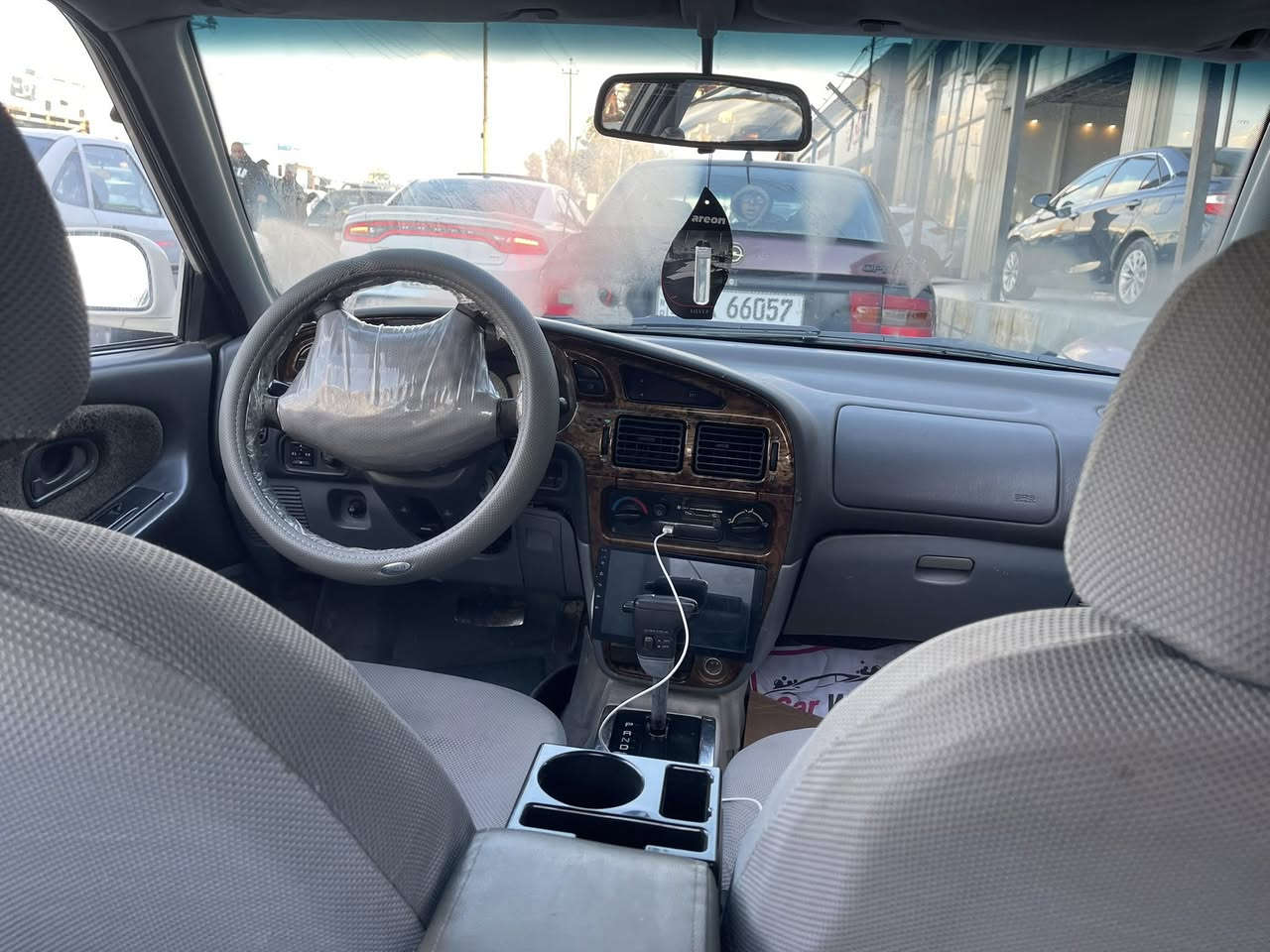 السلام عليكم
بروتون للبيع 
2002استيراد خاص 
گير اوتوماتيك دشبول ايرباك
ضرر فقط شبر بچاملغ الخلفي بس الچاملغ نصه اطوز 
جامات امامية كهرب 
محرك 1500 جديد گصة 
ريموت قفل فتح صندوق كهرب 
ريموت تشغيل اطفاء عن بعد 
 شاشة اندرويد كامرة خلفية دبل USB بالدشبول للشحن 
مرايات كهرب مع هيتر 
بلاجكتورات امامي مال شركة 
سيارة كلشي بيها شغال باستثناء التبريد 
طخم…باتري كله جديد 
رقمها صدامي  سيارة باسمي معاملتها واصلة الهزة 
والي يشتريها هو يكمل معاملتها  وبالهزة اني اضمنها 
والغرامات اني ادفعها 
للاستفسار اكثر ***********
السعر 55 ورقة قفل
