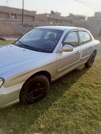 سوناتا3 للبيع موديل2000 نضيفه وحلوة السعر38وبيها مجال رقمي للاستفسار 0...