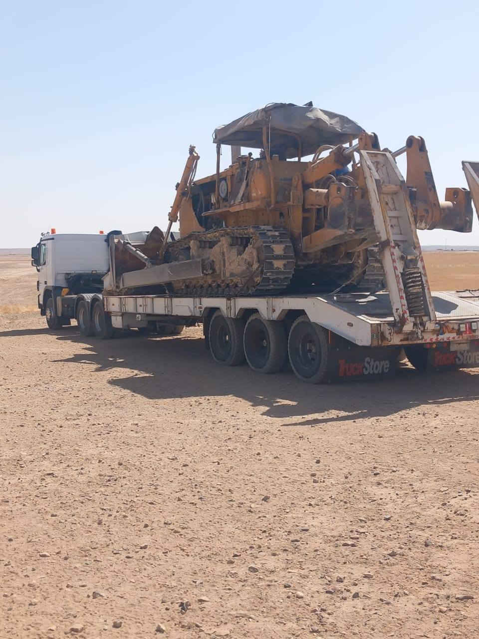 السلام عليكم من رخصه صاحب الكروب نقليات الاخوين جميع  الاليات الخفيفه والثقيله والزراعيه موجود عدنه عربايه جناب سطحه لودر سفينه بانسب الاسعار جميع محافظات العراق 
اتصال عل ارقام تاليه 
***********
***********
