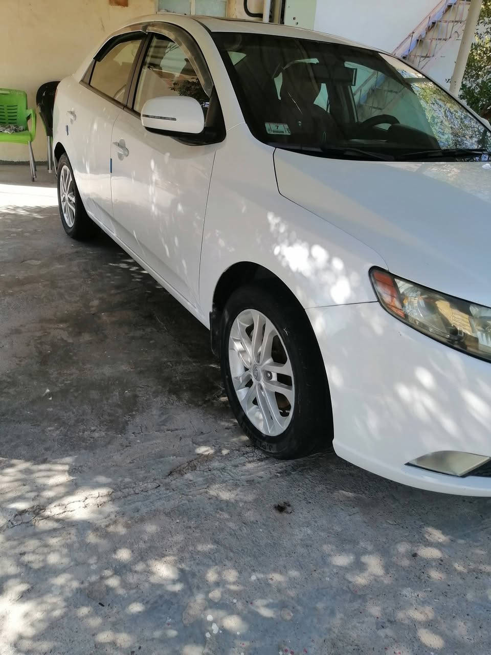 كيا فورتي 2012 وارد امريكي كير ومحرك خير من الله مكفولات
فتحه بالسقف 
تحكم ستيرن جهتين 
اشاير بالمري 
تدفئة تبريد خير من الله 
صدر امامي وخلفي جديد 
رقم ديالئ دولي الجديد 
صور الضرر موجودة بالمنشور 
بيهه صبغ اثر شخوط قويه للعلم القطع كلهن نفس الليبل بلاديات فقط صبغ 
السعر 110 وبيهه مجال 
***********
