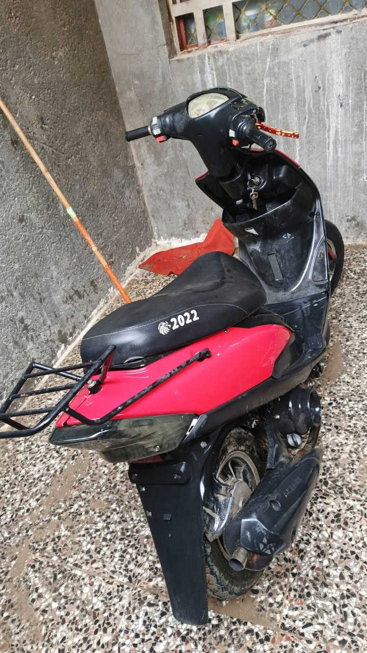 ماكس عدله للبيع محرك بلادي بيه نواقص كهربائيات مكاتبه القديمه موجودة سعره 500 الف /***********
