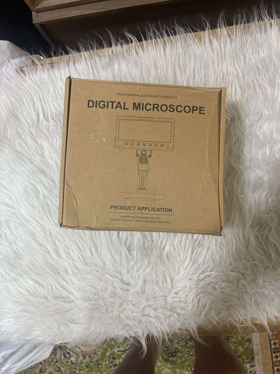 � جهاز مايكروسكوب رقمي بشاشة LCD – جديد
الشاشة: شاشة LCD كبيرة بحجم 7 بوصات توفر رؤية واضحة للتفاصيل الدقيقة. 

التكبير: إمكانيات تكبير عالية تتراوح من 50 مرة وتصل إلى 1200 مرة. 

الإضاءة: يحتوي على 8 أضواء LED مدمجة لتوفير إضاءة كافية للعينة. 

دعم لتسجيل الفيديو والتقاط الصور، مع وجود جهاز تحكم عن بعد وفتحة لبطاقة الذاكرة (RAM) لحفظ البيانات

استخداماتة

صيانة الموبايلات

البوردات والالكترونيات

 المجوهرات والعملات

أعمال دقيقة

 جديد بعده على لاصق الشاشة

إضاءة LED قوية

 حامل ثابت وتحكم سهل

 السعر 65 واصل


**إذا كنت صاحب هذا الإعلان وتريد حذفه لأي سبب، رجاءا أرسل رسالة إلى الدعم الفني**