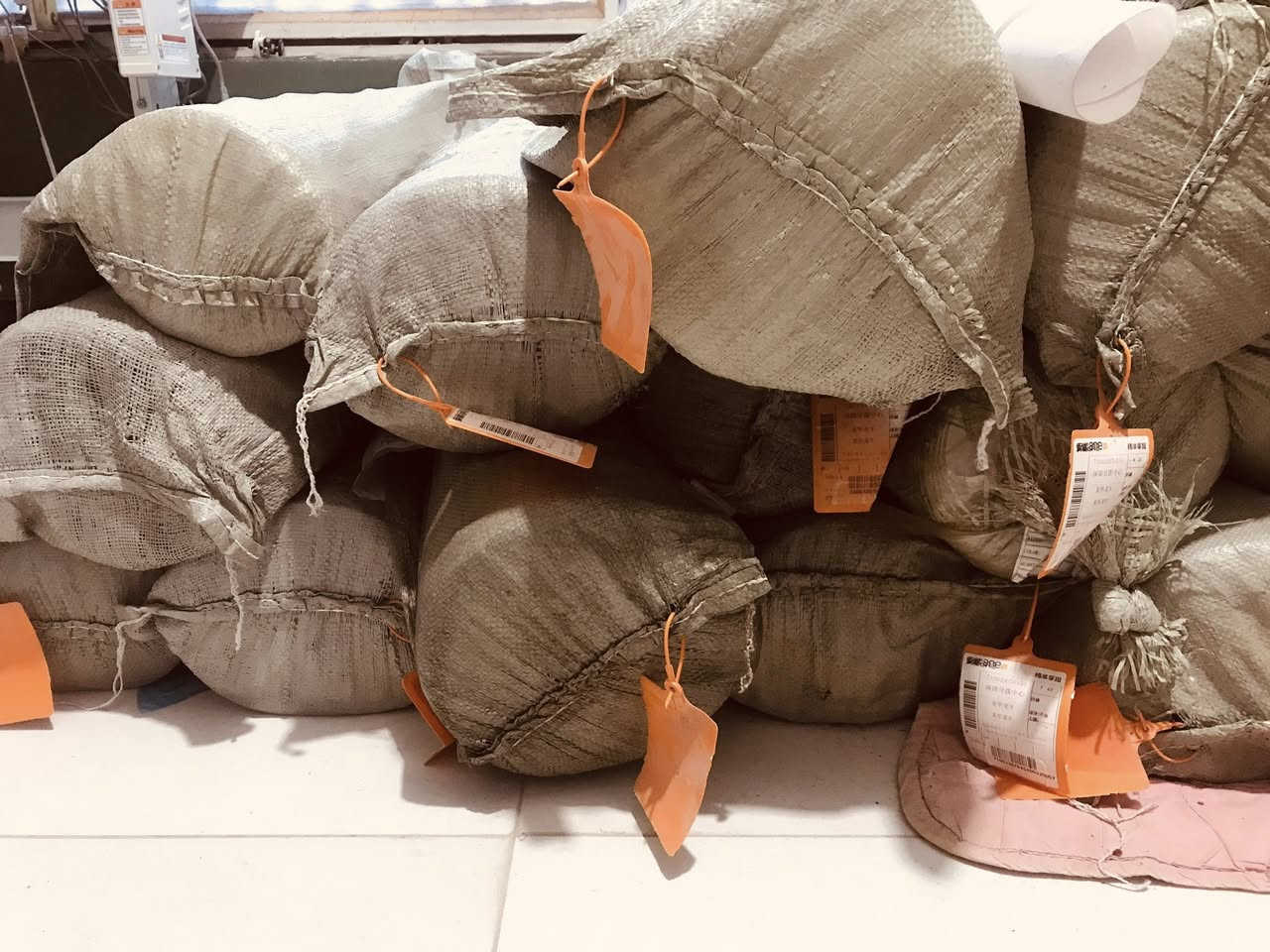 قماش كتان (للن) رجالي بالونين الاسود و الابيض


**إذا كنت صاحب هذا الإعلان وتريد حذفه لأي سبب، رجاءا أرسل رسالة إلى الدعم الفني**