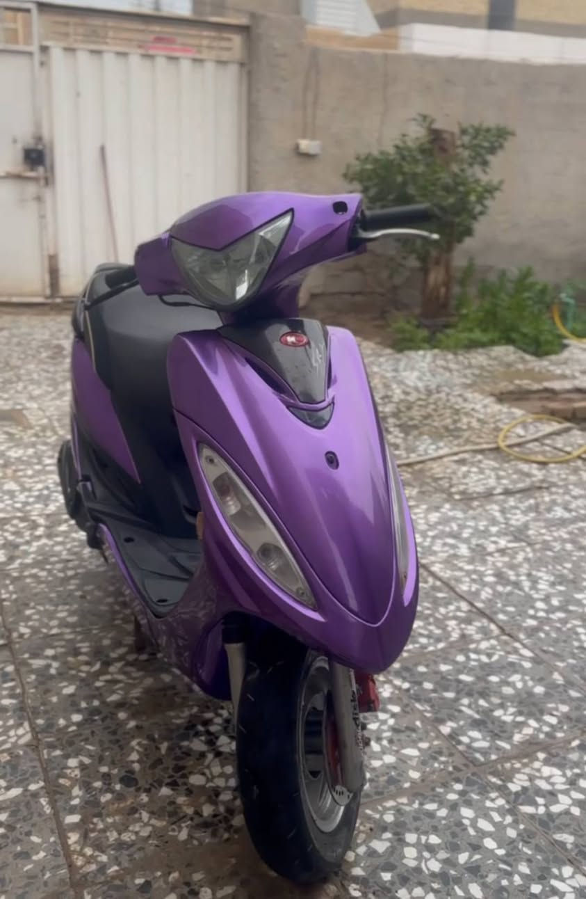 دراجه للبيع المكان قضاء المناذرة
الصور قديمه  
كامت عدي بس ابيع كوم حديد 
***********
