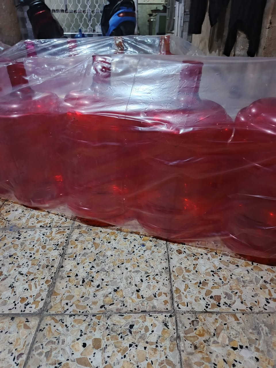 متوفر دبات كبيرة الاوان ٧ ولصغيره لونين متوفر توصيل ***********
