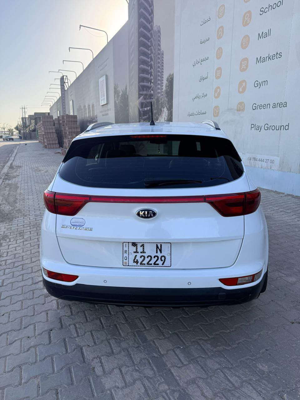 سلام عليكم 
سبورتج 2019 خليجي للبيع 
كير محرك تبريد كهربائيات كله كفاله 
السياره بيهه بنيد مبدل ومصبوغ وقطع صغار بارد ولبقيه كفاله عامه محرك 2000 رقم بغداد بسمي السياره مواصفات الشركه العامه للسيارات السعر 176 وبيه مجال بسيط للاستفسار *********** مكاني الغزاليه بغداد, العراق
