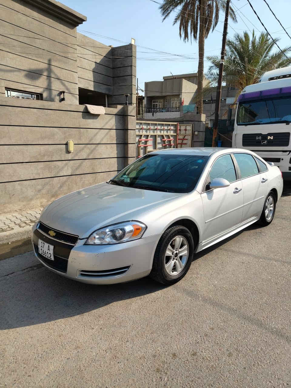 السلام عليكم للبيع امبالا ٢٠١٣كير مكينة صدر امامي خلفي جديد تايرات باتري جدد حادثهة مرفق بالصور رقم سماوة بسمي  سعر٩٣ للاستفسار هـ***********
