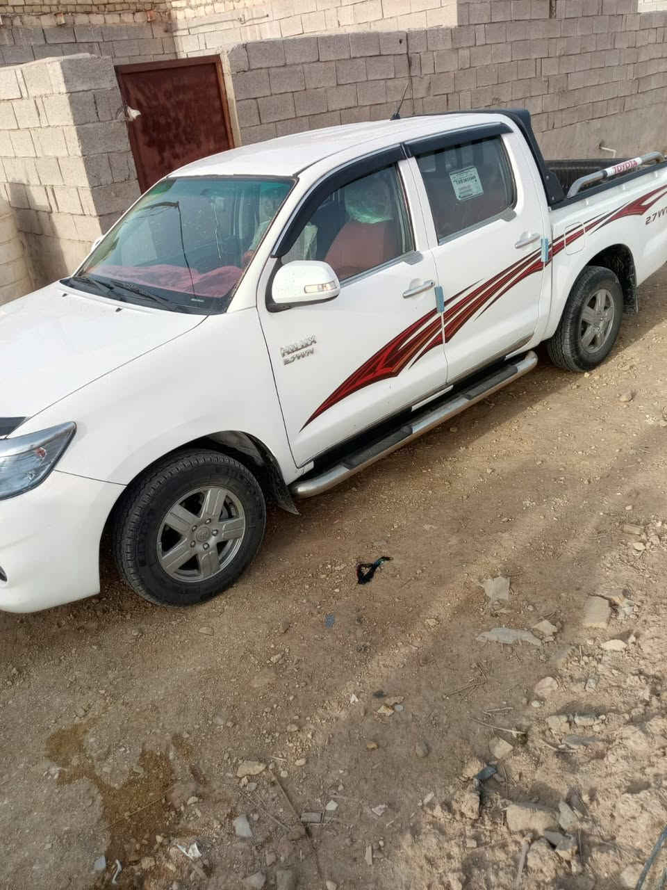 ‏ سلام عليكم سيارة هايلوكس 2014 للبيع ￼￼ السياره مقفوله كفاله عامه رغم
بصره سنويته 29 ￼￼￼ ارقم الشاصي 12 السياره سعودي ￼￼ المكان السياره العماره السعر188.   (***********). ما تحصلني على الخط بس على الوتساب
