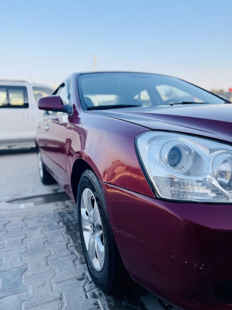 السلام عليكم كيه اوبتمه امريكي مكينه 2400 دوش 
بيهاا جامل وبنيد رش بدون دواخل 
السياره جاهزه من حداديه تخم تاير ويل كب 
السعر 85 وبيهاا مجال 
العنوان بابل شوملي *********** 
***********
