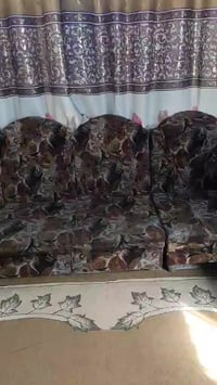 ديوان مستعمل • سعر مناسب