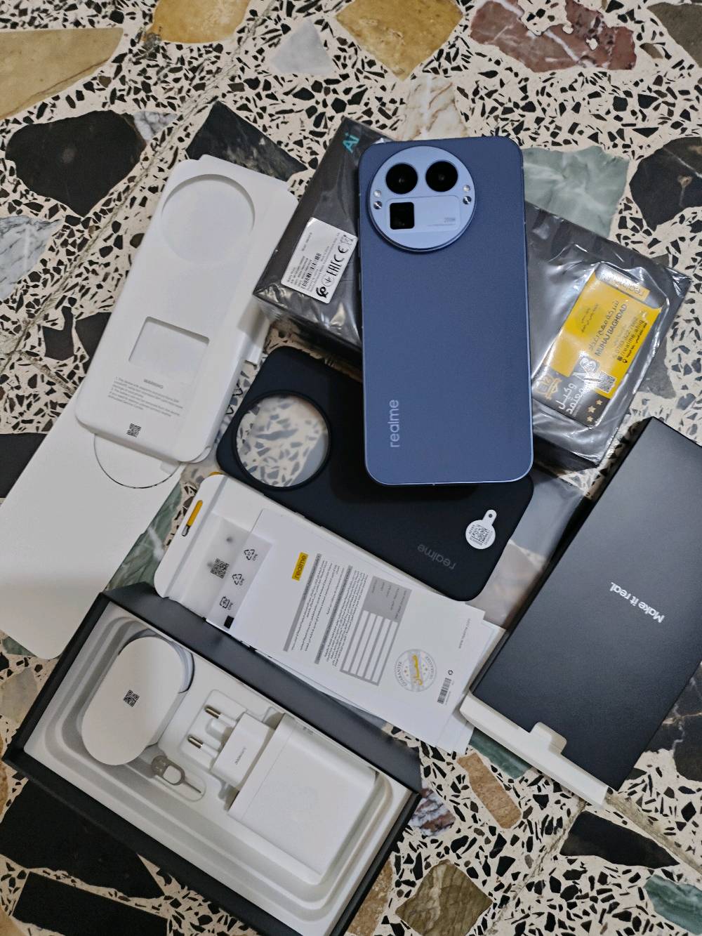 ريلمي gt 8 pro لون ازرق نسخة عالمية ذاكرة 512 شرط الملحقات والكفر  ممستخدمة حال الوكالة للبيع السعر مليون و175 مجال بسيط عنواني بغداد اي استفسار عالرقم *********** ماعندي توصيل