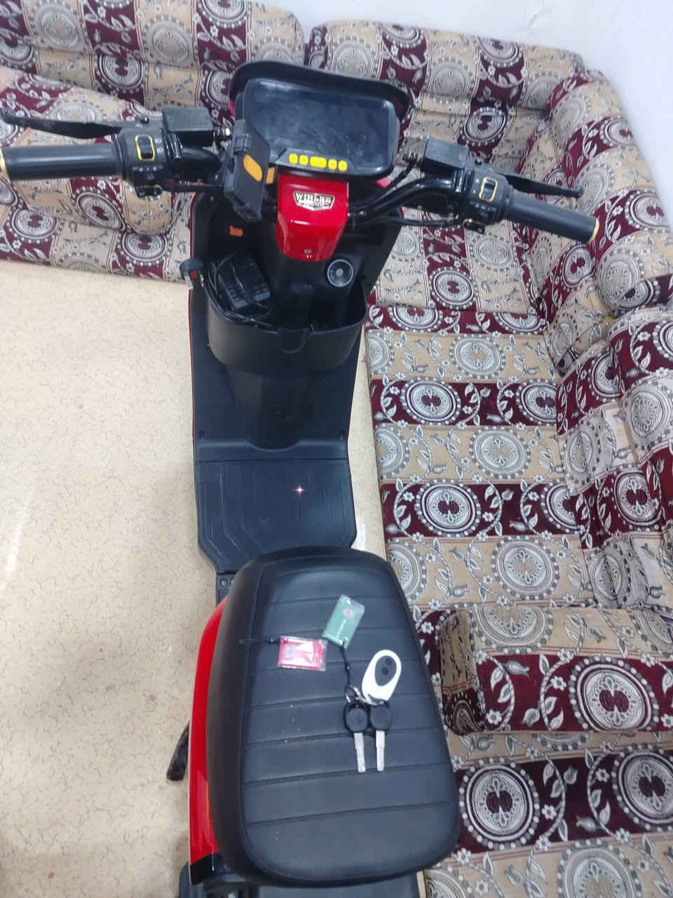 ار11صالة شهر من طلعت من لوكيل سعر 600وبية مجال قليل رقمي***********وساب فقط

