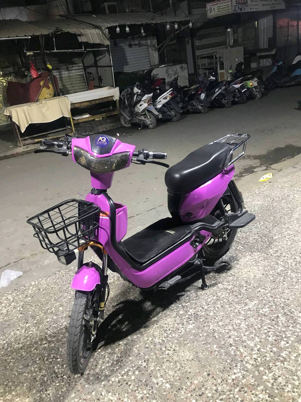 دراجه شحن للبيع 
اي استفسار عليهة اتصل عالرقم مو شراي لاتجي وتعبني 