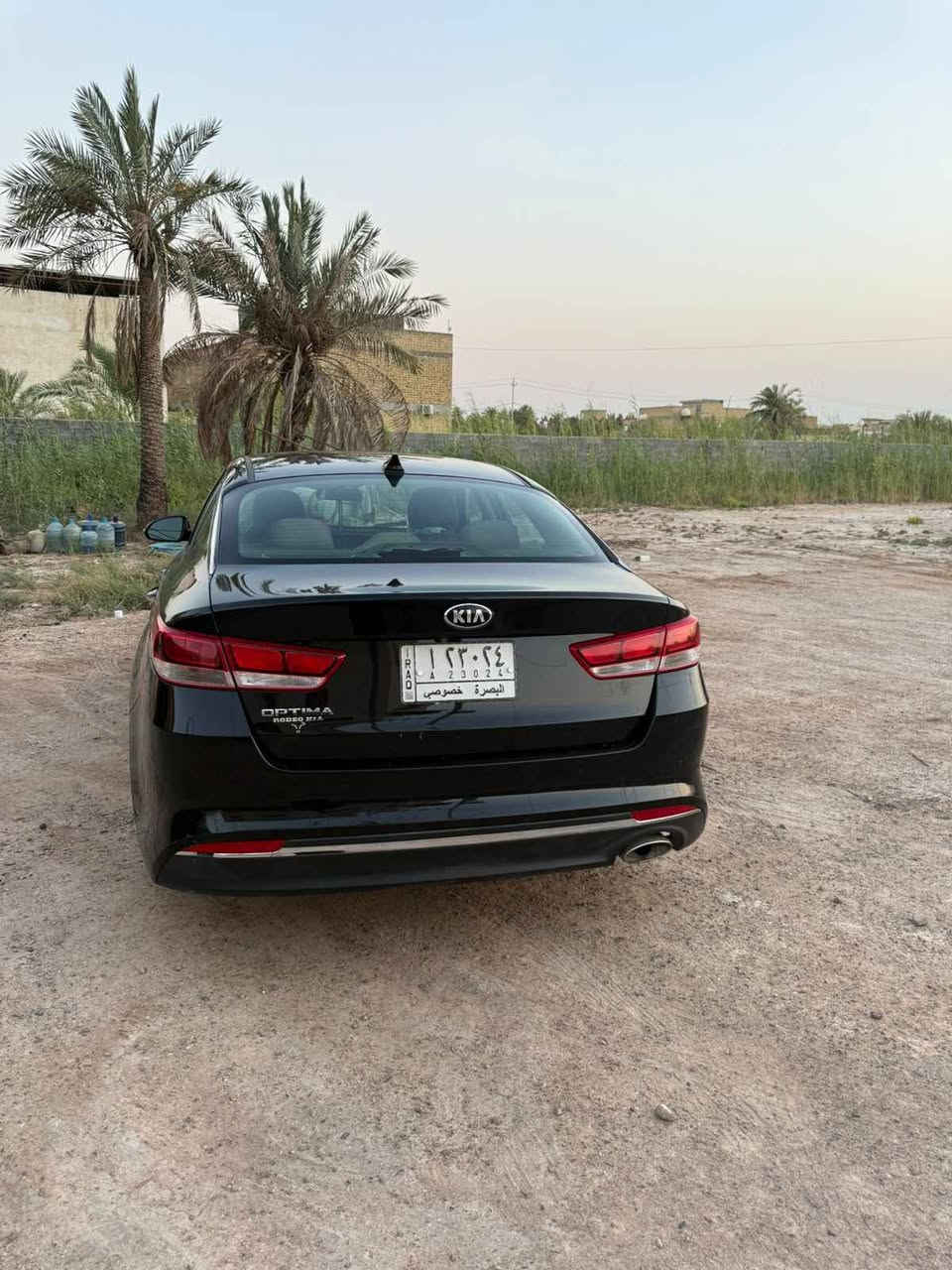 كيا اوبتما ٢٠١٨ 
وارد امريكي لون اسود 
محرك 2400GDI 
ضربتها جاملغ امامي خفيفه سعرها ١٣٥ وبيها مجال 
رقم صاحب السياره *********** Singapore
