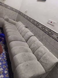 تخم ١٠ مقاعد حلو بيه ترتيبات قليله ٣٠٠ رقم الهاتف 07772304664