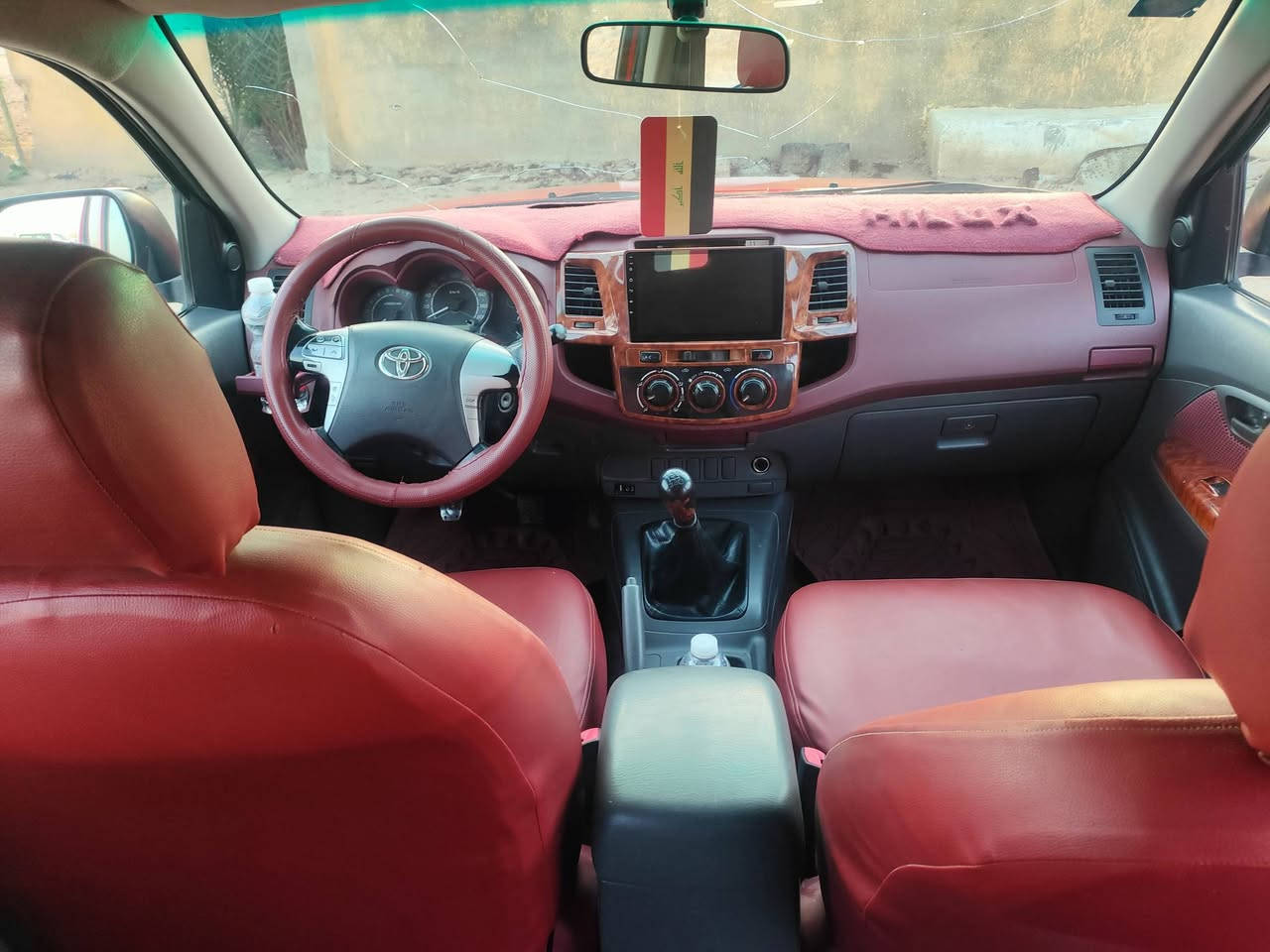 السلام عليكم
سياره للبيع بيكم فلاونز 12 كفاله عامه بسمي رقم واسط نكليزي سياره جاهزه كلشششش جديدة محرك كير اكسن حداديه شرط جديده سياره مال جناي تريد وكاله تريد مداور ثاني يوم  السعر 178وبيهامجال مكاني ذي قار قضاء الفجر ***********
