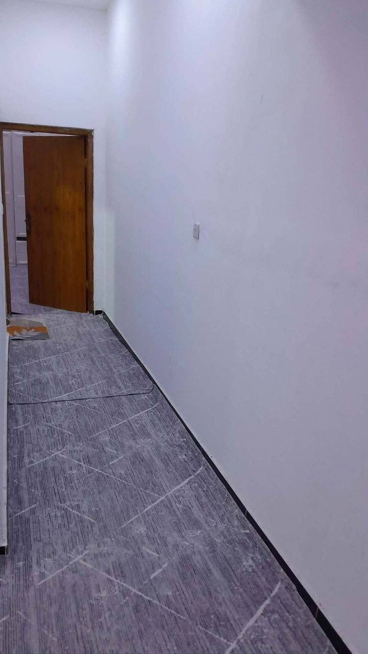 السلام عليكم ❤️

      
بيت للبيع في التنومه قرب شارع الامام علي ع
اسم المنطقه حي للامام رضا 
يبعد عن سوك التنومه 5 دقايق مشي 
مساحه البيت 90 م
طابو صرف زراعي سند 25
قريب عليك ابو الطابو تريد وكاله موجود 
البيت بنيان جديد 2024
ابيع البيت مع الاثاث
يحتوي ع غرفه + هول + دوانيه + مطبخ + صحيات داخل وخارج

سعر ٨٠ قابل للتفاوض 🤍

الاستفسار خاص او الاتصال على الرقم ***********

#عقارات #عقاراتللبيع #عقار #البصرة #التنومه
