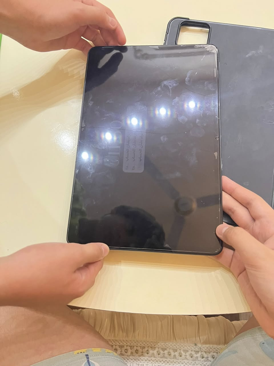 ايباد شاومي x بات 6 || 90 f ذاكرة 256 رام ٨.٠ج ب 
المعالج 870 mobile platform// 

العيب بيه 

الظهر مضروب ومعوج  والشاشة مكسورة كما مو موضح  في الصورة 
التابعة للمنشور 

السعر : 200 ألف بي مجال بسيط للشراي  فقط 
واتساب  فقط رسائل ماكو اتصال 📞 

واتساب: ***********
