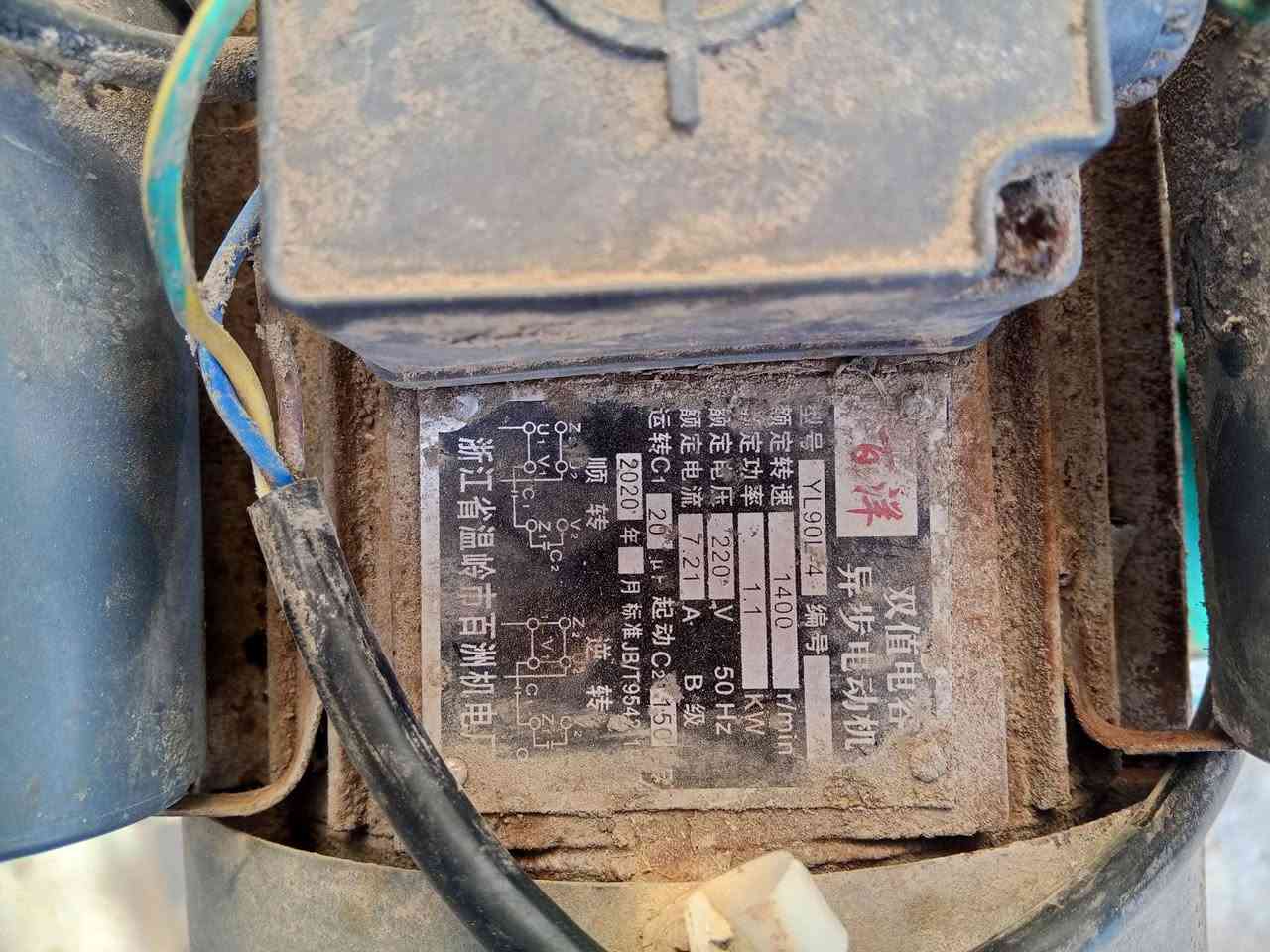 كنبريسر مال هواء شغال درجه اولى ماطوره جديد الاصلي مكاني كربلاء طوريج للتواصل***********
