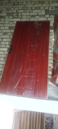 باب للبيع • نظيف