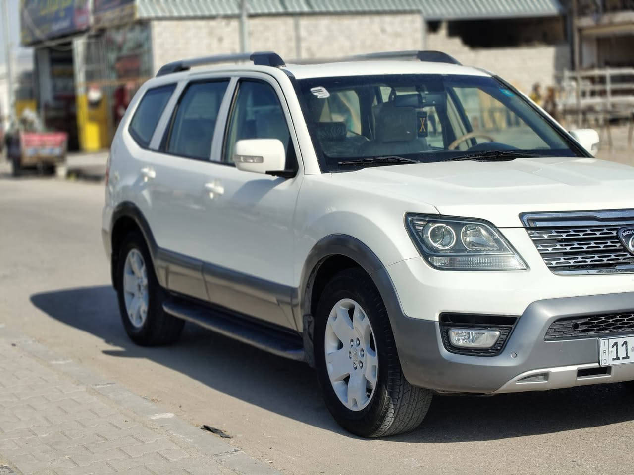 مواصفات الموهافي
‏كيا موهافي  خليجي موديل 2013  سبعة راكب
‏رقم بغداد انكليزي سنوية بأسمي مجددة لغاية2030 شرط تحويل
‏محرك 6 سلندر 3.8 
‏اطارات جديدة وبطارية جديدة
‏المحرك والكير والأكسل والكهربائيات بلادية على الشركة
‏كشنات جلد 
‏تبريد مركزي (ثلج) بلادي على الشركة تحكمات ستيرن
‏ويل المنيوم حجم 18 
‏ثلاجة وفتحة سقف سلايد
‏مرأة وسطية عاتمة للضوء(اتودم)
‏بشرط عقد مروري تحويل 
‏مكاني النجف الاشرف
‏***********
السيارة مصبوغه عام 
حادثها تكمه السايق والباب
‏
