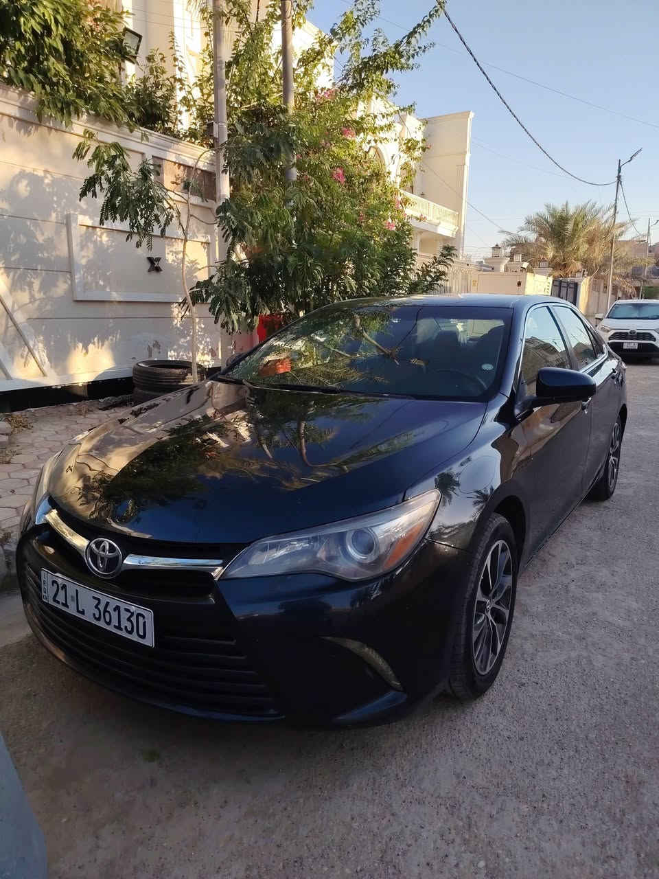 السلام عليكم 
تويوتا كامري 2017 باسمي رقم سليمانية
حادثها قطعتين بدون دواخل 
نضيفة جدا بدون نقص 
ماشية 100 ألف فقط 
كير مكينة حدادية تخم تايرات كلة جديد
مكاني الكوت *********** 
سعرها 137 وبيها مجال
