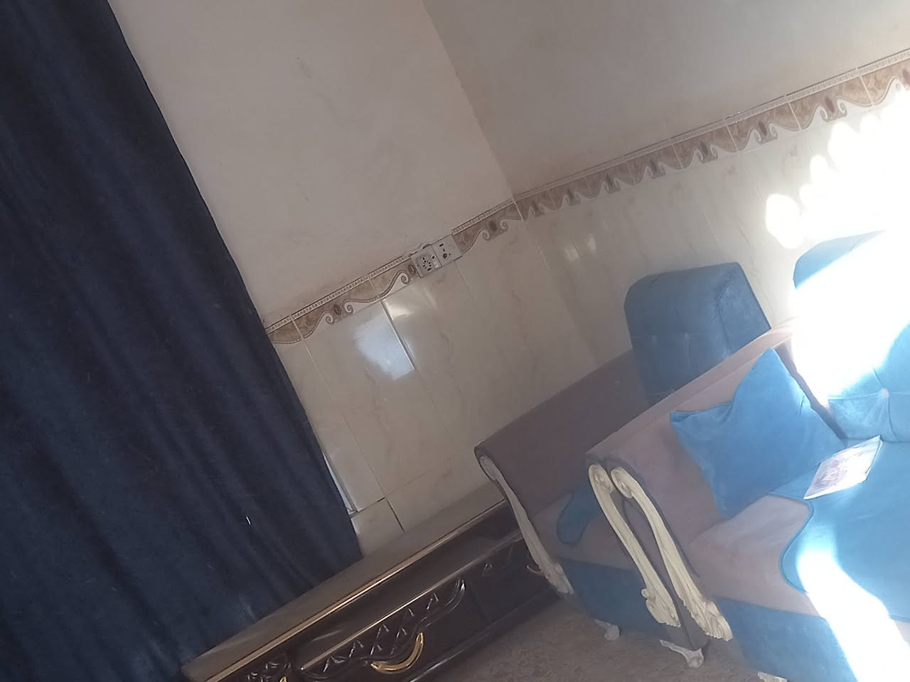 بيت لبيع مساحه ٢٠٠ حله ورديه استفسار ***********
