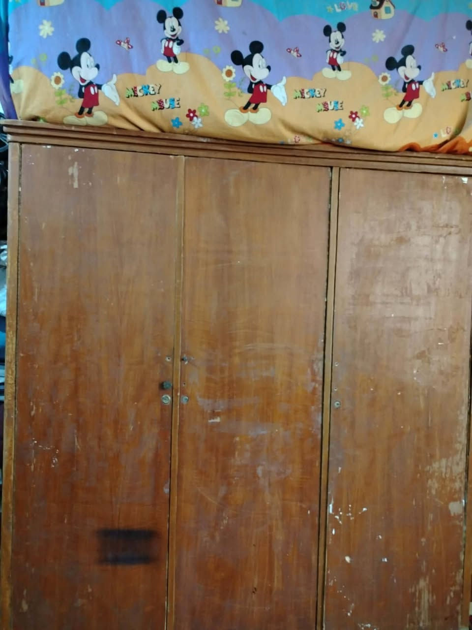 سلام عليكم كنتور وبوفيه تسكام كنتور بس الواجهيه تعبانه شوي وبطنه نضيفه امانة الله السعر75 وبي مجال  والبوفيه نضيفة وجديدة الله شاهد من الواجهيه للبطن نضيفه  السعر 250 وبيه مجال شراي خاص


**إذا كنت صاحب هذا الإعلان وتريد حذفه لأي سبب، رجاءا أرسل رسالة إلى الدعم الفني**