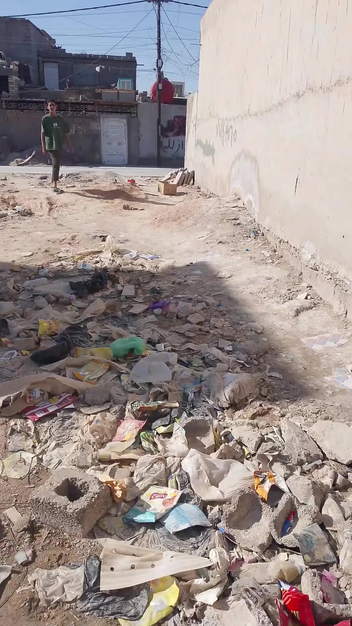 السوداني للعقار *********** قطعة أرض للبيع مناسبة..
مدينة الصدر حي المنتظر عج شارع المدارس فرع بيت صلال قرب الفرن... 
المساحه 200 م.  الواجهه 12 م النزال 18 م. 
السعر 35
