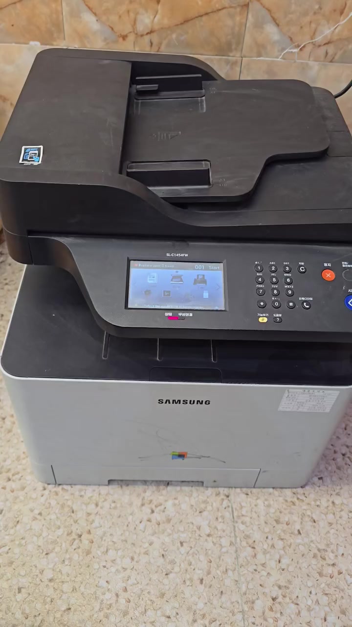 طابعة سامسونك ليزرية ملون
طابعة سريعة واعتمادية ونظيفة كلش كاترجات باودر
فيدر وجهين تلقائي ودوبلكس
تطبع من الموبايل واللابتوب عن طريق الوايفاي بدون كيبل وبيها خصية ال NFC
بيهة شاشة ٦ بوصة لمس
كاترجاتهة ٣ الوان شبه اللي مخلصات
طباعتها صار بيهة شلون الظل بالملون
بس الاسود تطبع عادي طبيعي
اتطلع ٥٠ نسخة بالدقيقة ابيض واسود
و ٤٠ نسخة ملون
بس بالاول والاخير يرادلها تبديل ٣ كاترجات سعرهم ٧٠ الف
سعرها ١٣٠ الف قفل من الاخير
علماً لاداخلة تصليح ولا شايف مصلح يشهد الله


**إذا كنت صاحب هذا الإعلان وتريد حذفه لأي سبب، رجاءا أرسل رسالة إلى الدعم الفني**