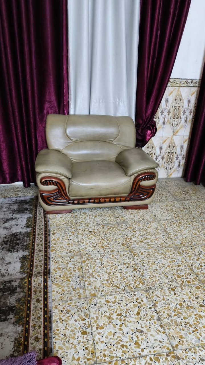 السلام عليكم تخم البيع جلد ب50وبي مجال مكاني زعفرانيه اسعيده ***********
