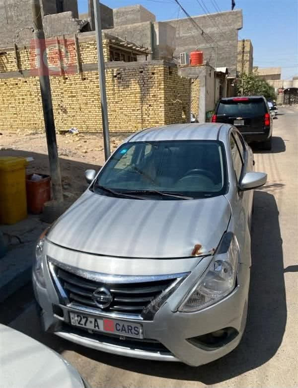 يالله سياره نيسان فيرسا 2018
سياره ضربته فقط دعاميه نازله من امريكا اجت حادثهه حلو كلش 
تبريد 
كير 
مكينه 
حداده نص عمر 
سياره بيه تعديلات بسيطه ما يحتاج اله شي 
سنويه بأسمي سنويه نتهت بشهر 12
سياره حره بأسمي تحويله وشغله كله داخل بصره رقم جديد 
عنوان السياره البصره القبله 
80 وبيهه مجال
***********وتساب
***********تصال
